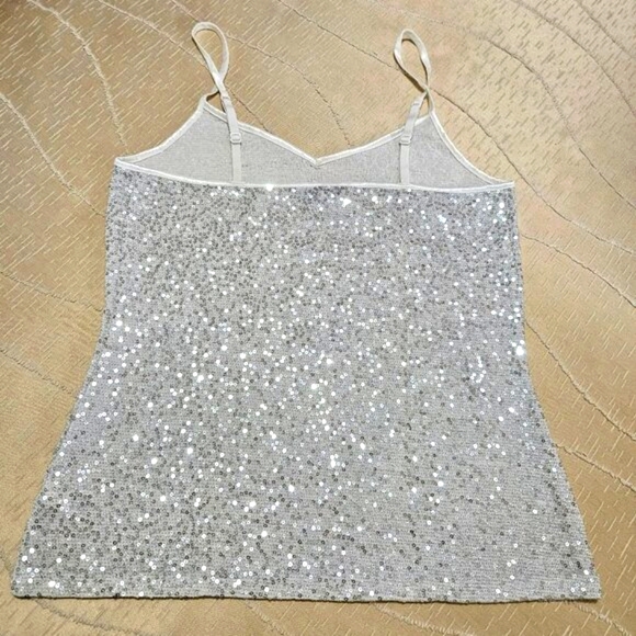 NWT EXPRESS SILVER SEQUIN CAMI with ADJUSTABLE SPAGHETTI STRAPS SZ S/P - Picture 4 of 14